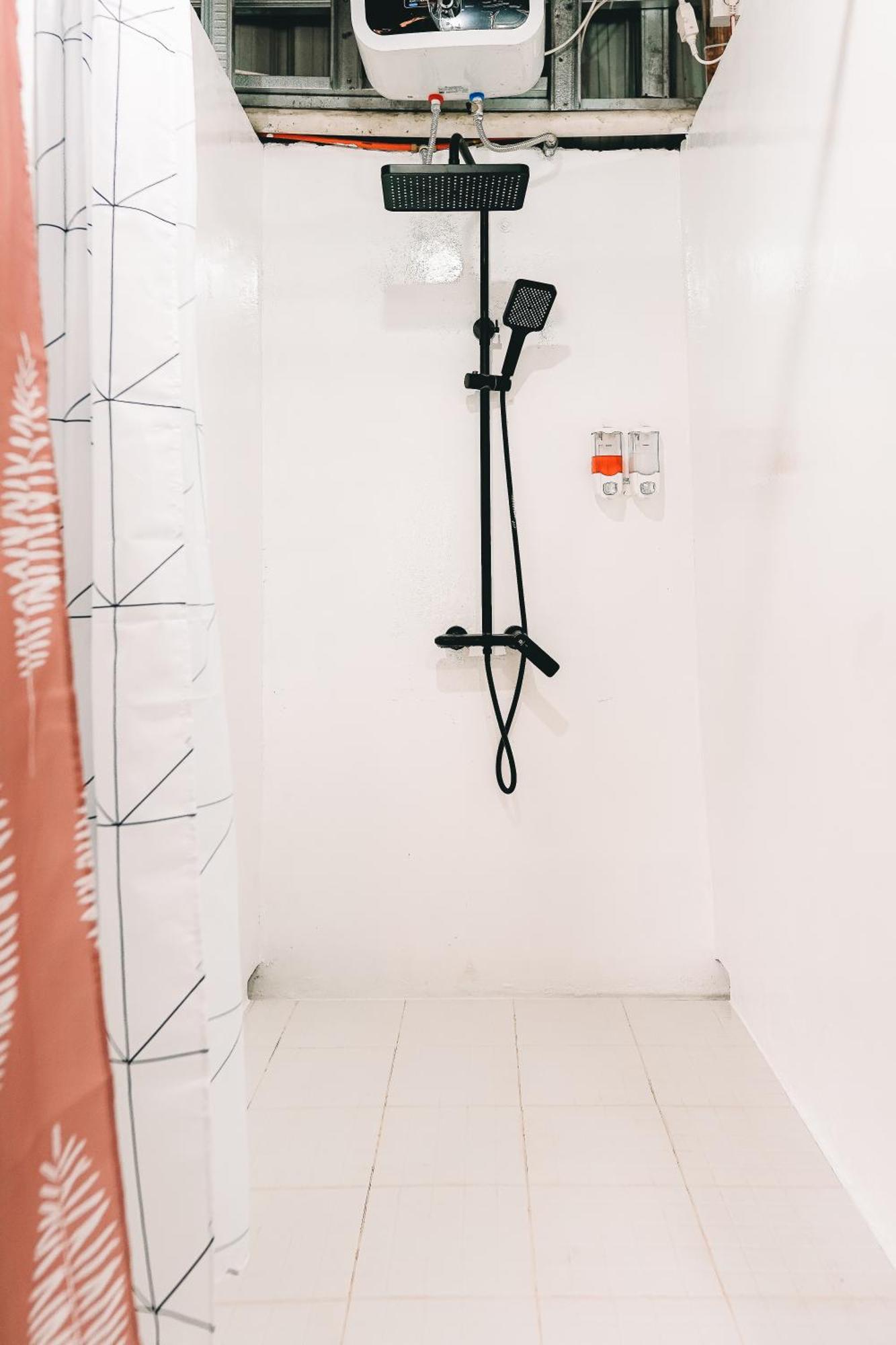 Kokos Hostel Padang City מראה חיצוני תמונה