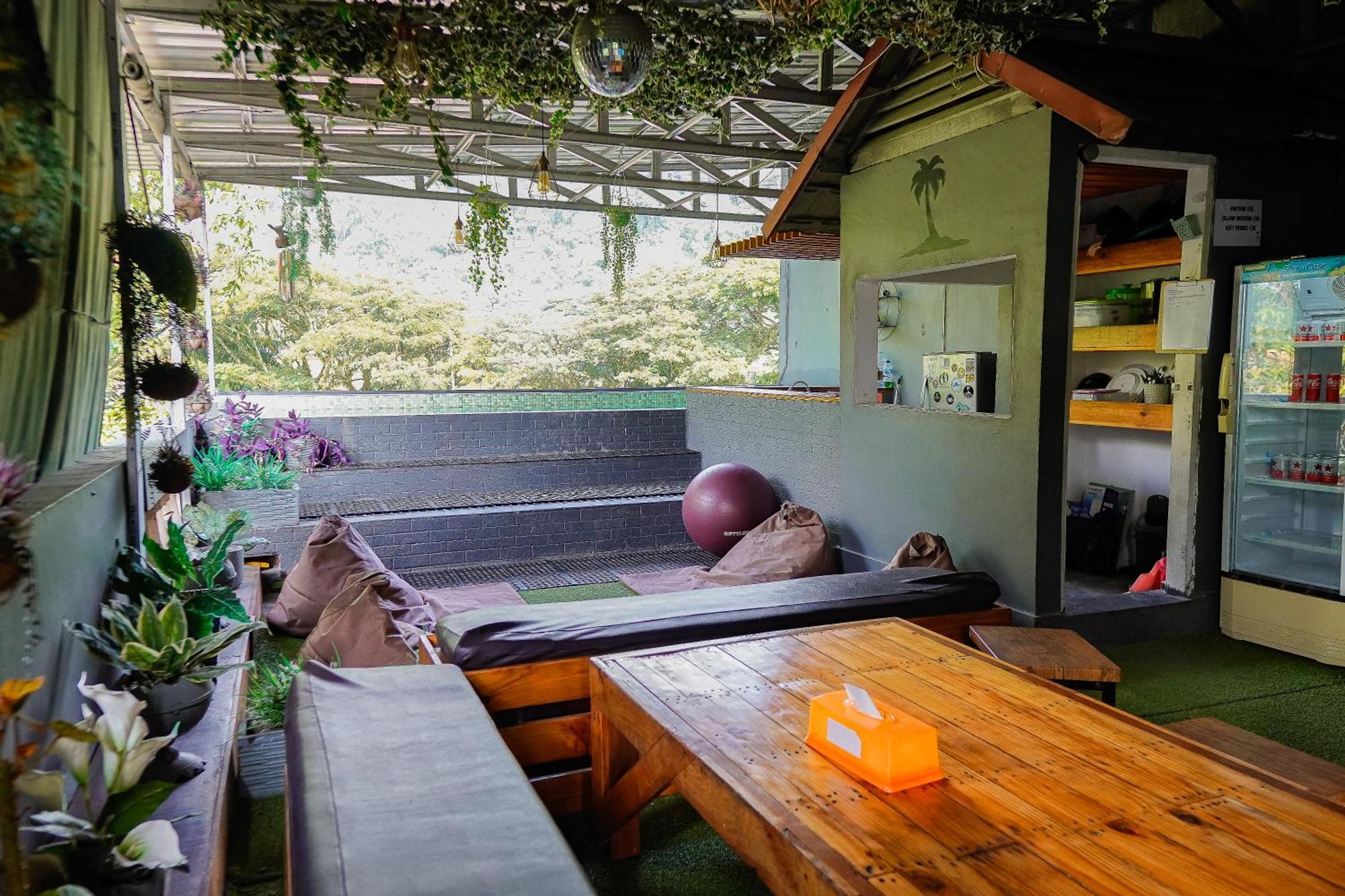 Kokos Hostel Padang City מראה חיצוני תמונה
