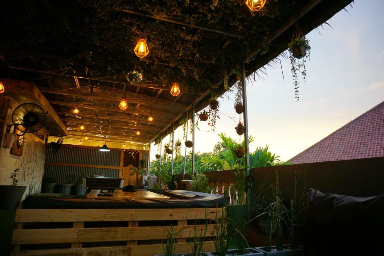 Kokos Hostel Padang City מראה חיצוני תמונה