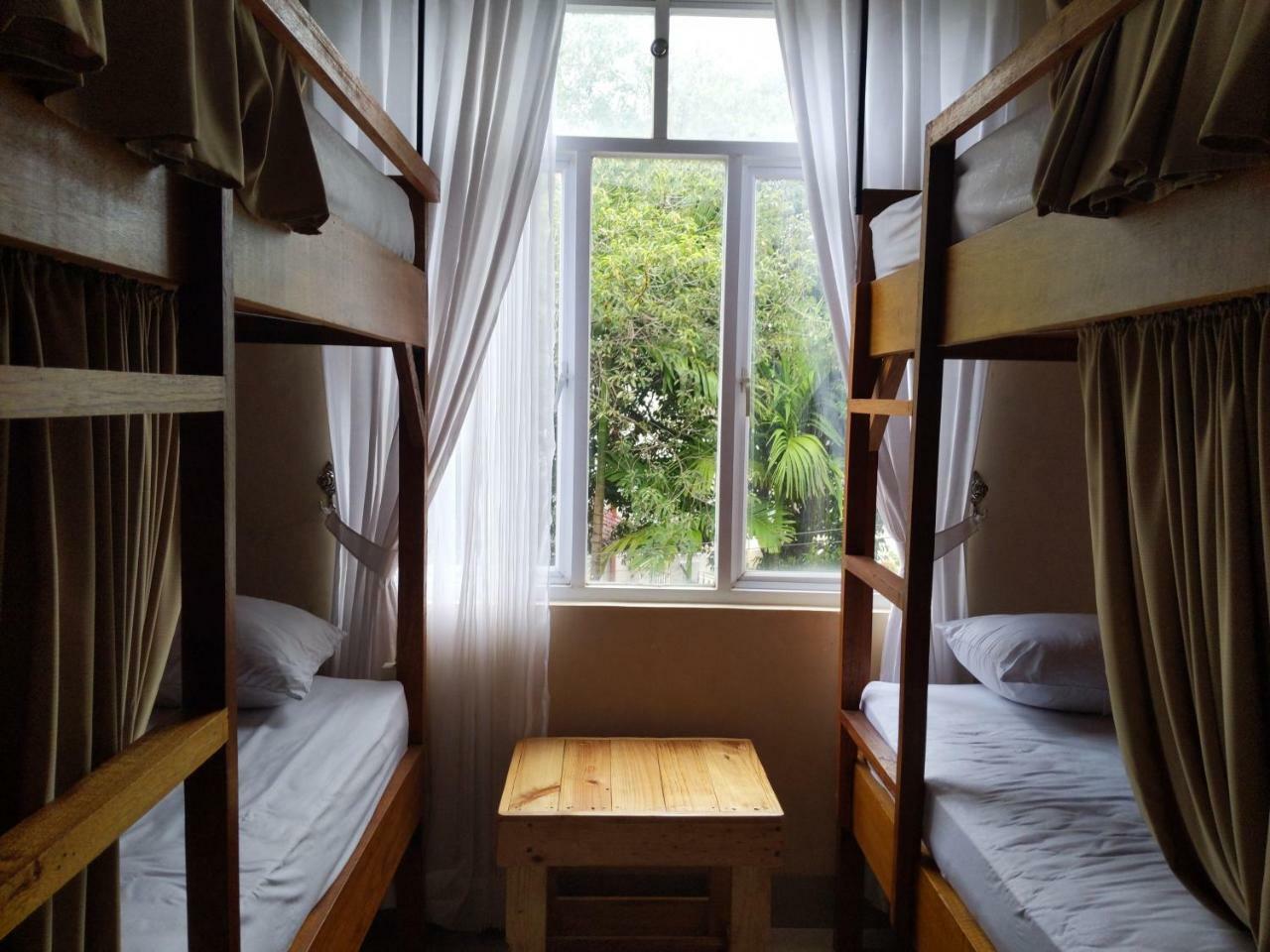 Kokos Hostel Padang City מראה חיצוני תמונה