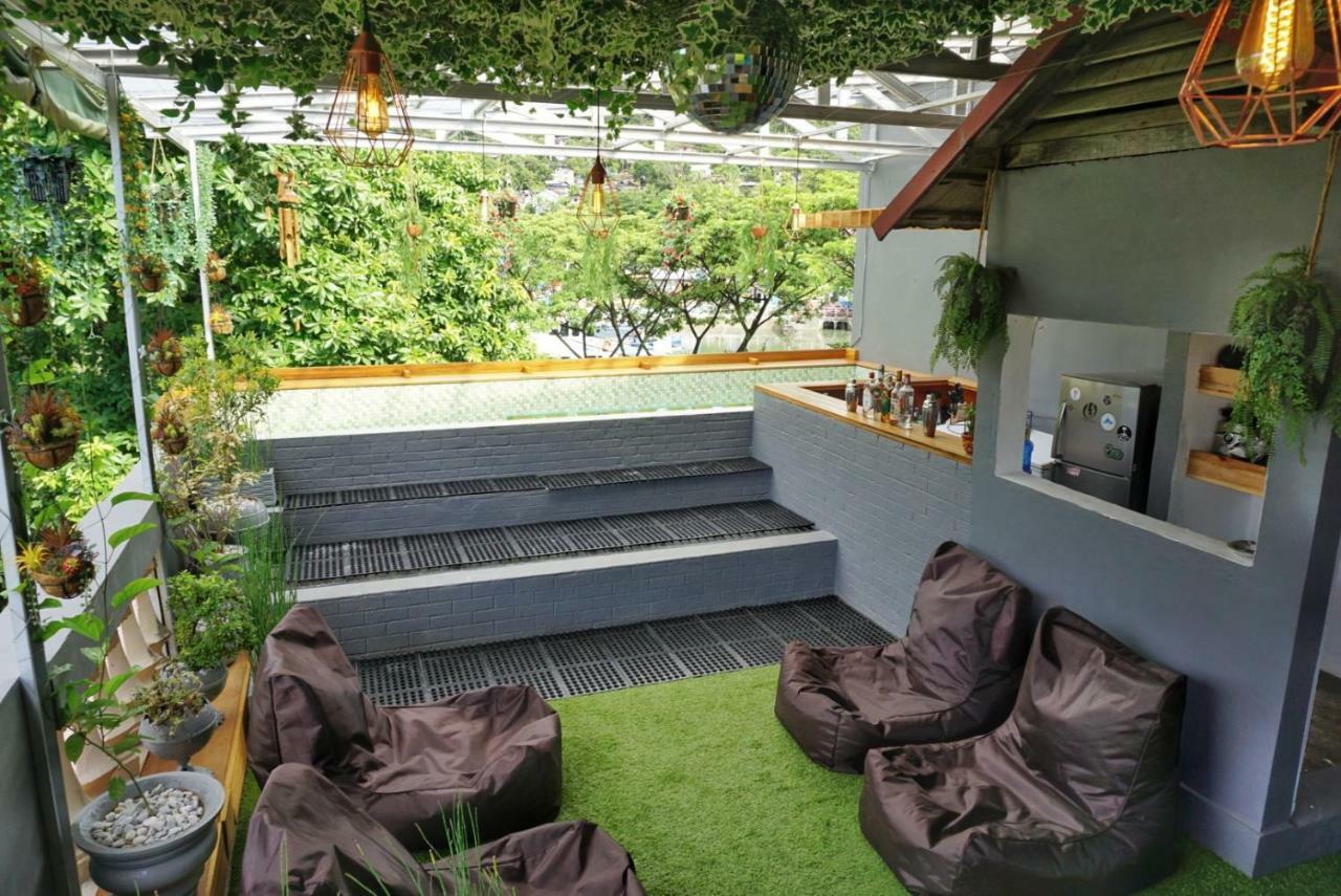 Kokos Hostel Padang City מראה חיצוני תמונה