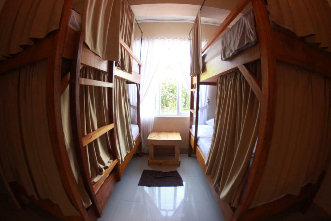 Kokos Hostel Padang City מראה חיצוני תמונה